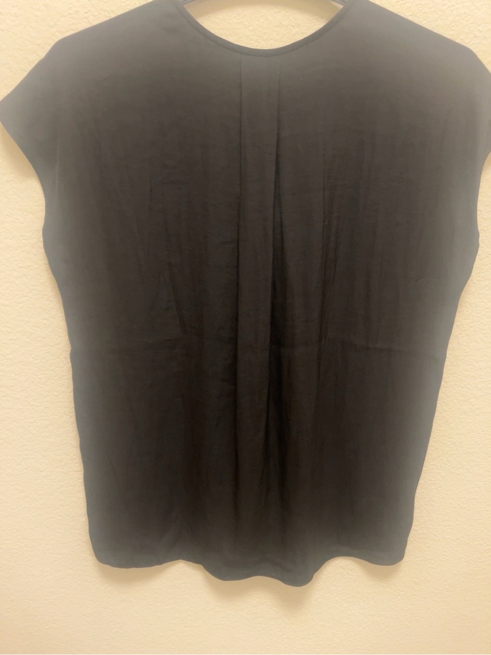 Banana Republic Blouse Sz M Tall Black Split Neck Top Cap Sleeve workwear summer - Picture 6 of 8